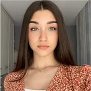 Estudiante de Educación Social con conocimiento en materias hasta Bachillerato, preferiblemente idiomas.